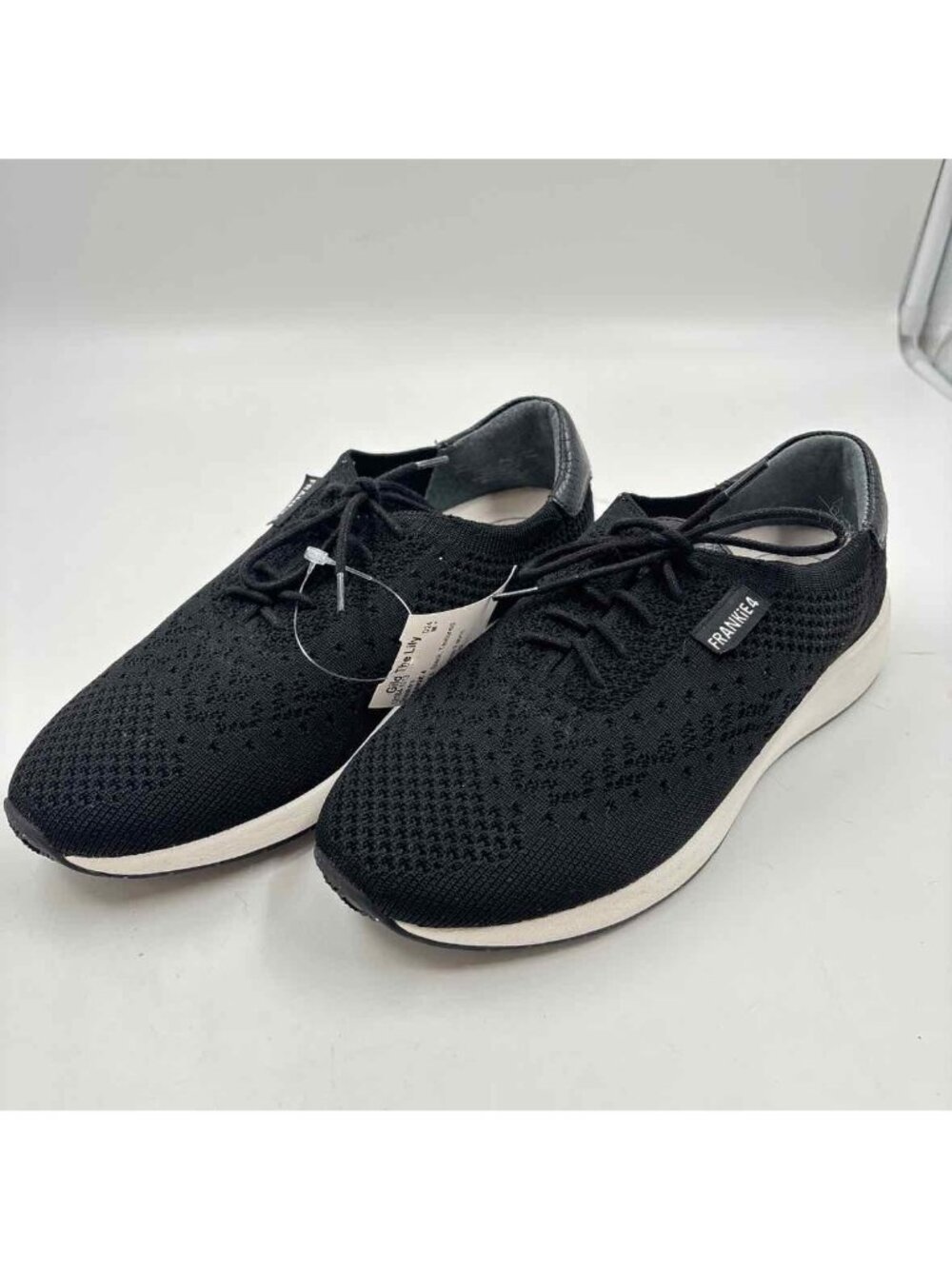 FRANKiE4 Women's Shoe Size 6 Black Textured Sneakers